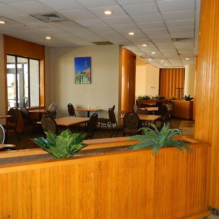 Howard Johnson Plaza Kansas City Hotel & Conference Center ภายนอก รูปภาพ