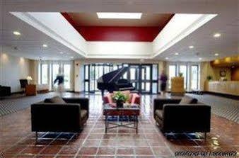 Howard Johnson Plaza Kansas City Hotel & Conference Center ภายนอก รูปภาพ