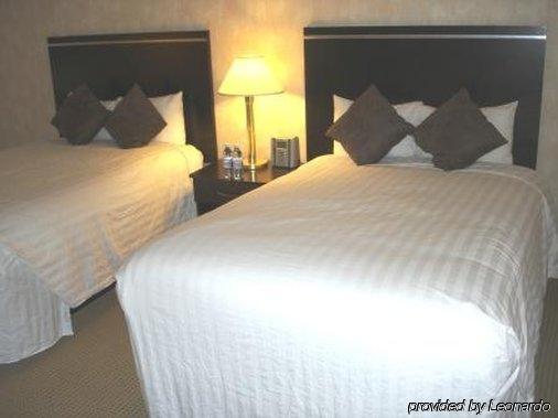 Howard Johnson Plaza Kansas City Hotel & Conference Center ภายนอก รูปภาพ